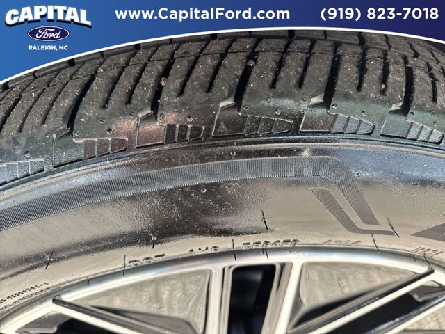 Used 2025 White Ford Premium image 14