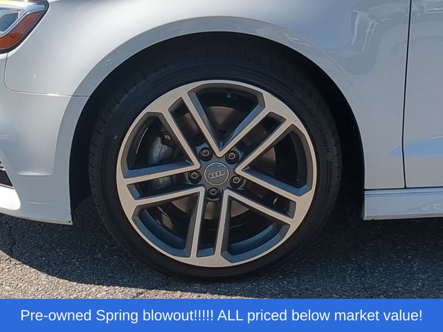 Used 2019 Glacier White Metallic Audi 2.0T Premium Plus image 18
