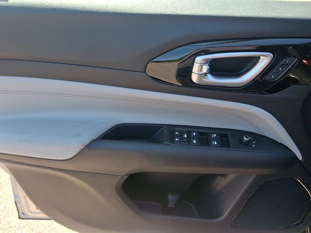 2022 Jeep Compass Limited - Photo 12
