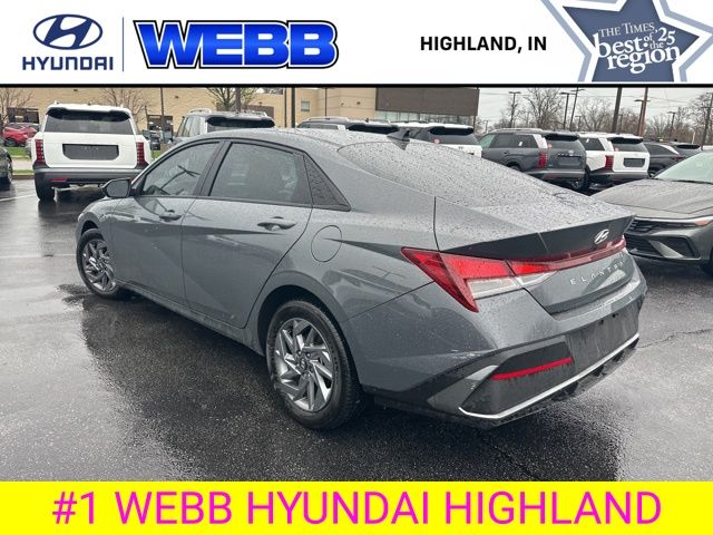 Used 2024 Gray Hyundai SEL image 23
