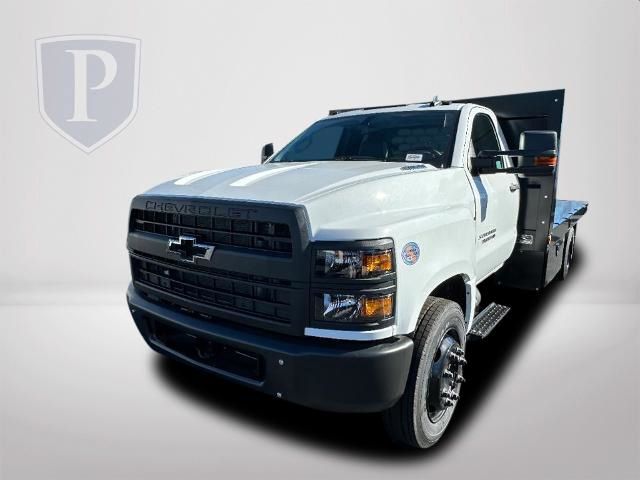 2023 Chevrolet Silverado 5500HD Work Truck 10