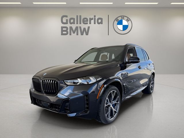 2026 BMW X5 50e's photo