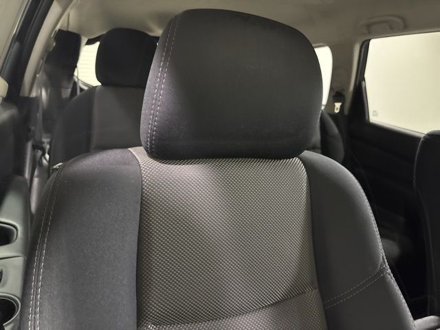 2018 Nissan Pathfinder S photo