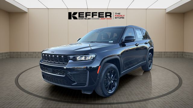 2026 Jeep Grand Cherokee Laredo