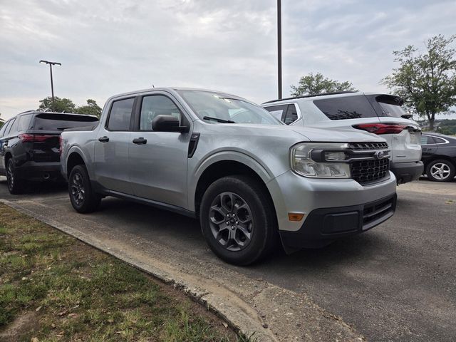 Silver Metallic 2022 Ford Maverick Pickup Truck Front-Wheel Drive 8-Speed Automatic