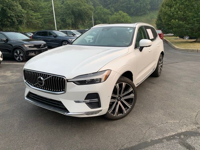 Crystal White Metallic 2023 Volvo XC60 SUV / Crossover All-Wheel Drive Automatic