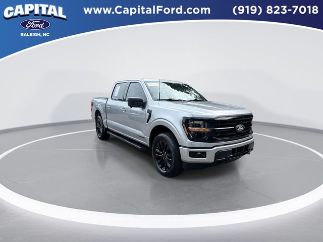 Used 2024 Silver Ford XLT image 2