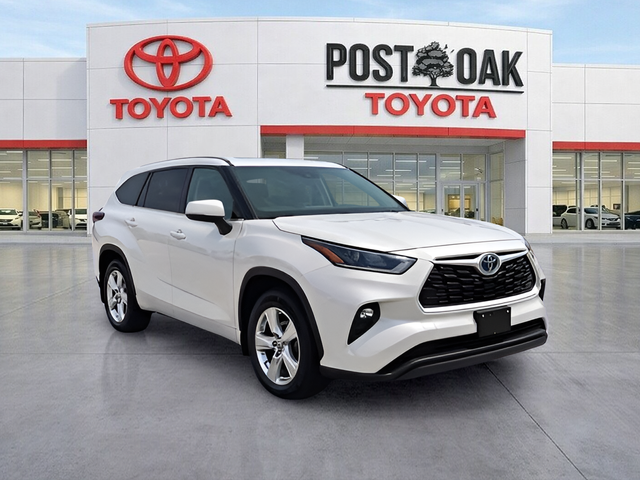 White (Blizzard Pearl) 2021 Toyota Highlander LE AWD SUV / Crossover All-Wheel Drive 8-Speed Automatic