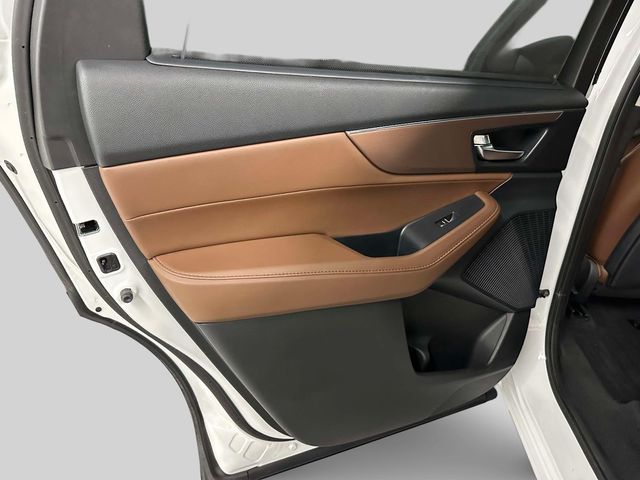 used 2023 Acura MDX car, priced at $39,650