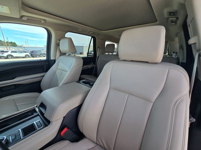 2023 Ford Expedition XLT:167703A