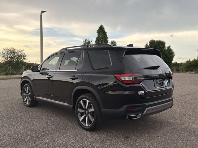 Used 2025 Honda Pilot SUV