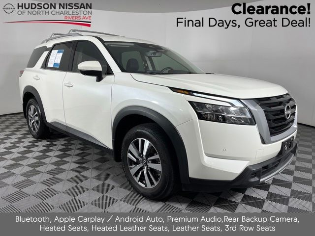Pearl White Tricoat 2023 Nissan Pathfinder SL FWD SUV / Crossover Front-Wheel Drive 9-Speed Automatic