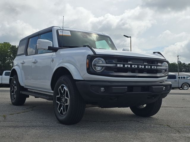 2024 Ford Bronco Outer Banks:B02475