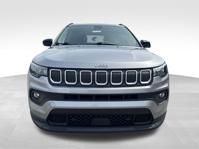 Used 2022 Jeep Compass Latitude Lux with VIN 3C4NJDFB8NT126460 for sale in Morehead, KY