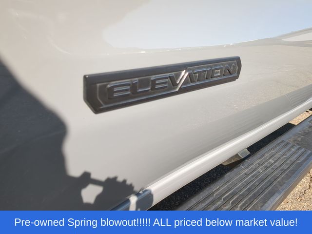 Used 2024 Gray GMC Elevation image 13