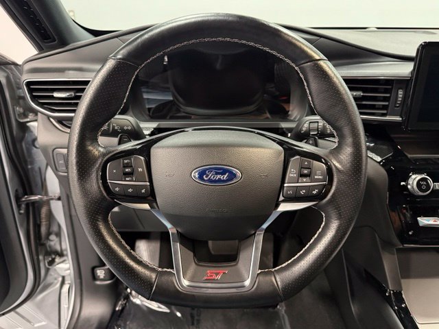 Used 2022 Silver Ford ST image 17