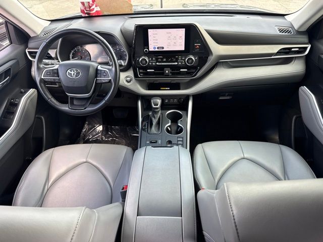 2023 Toyota Highlander - $30,988