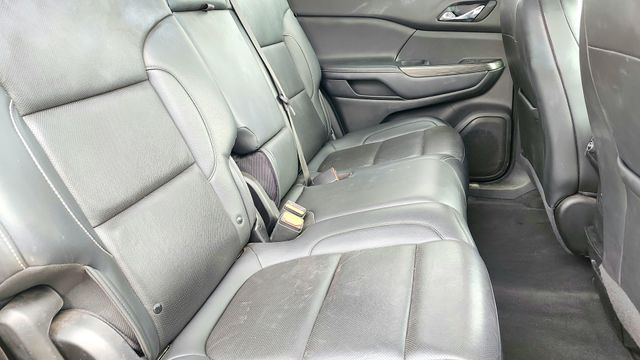 2023 GMC Acadia SLT - Photo 36