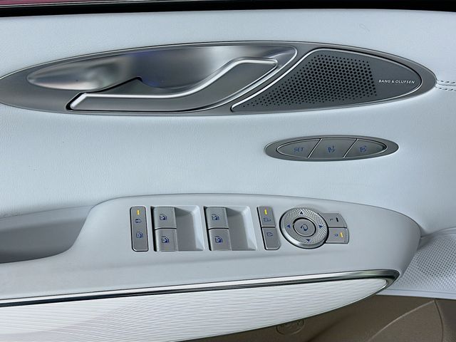 Thumbnail: 2026 Genesis GV70 - 18