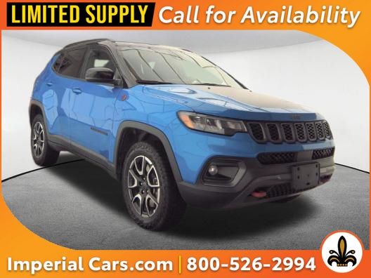 Hydro Blue Pearlcoat 2025 Jeep Compass Trailhawk 4WD SUV / Crossover Four-Wheel Drive 8-Speed Automatic