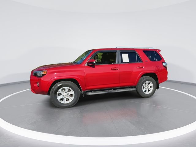 Used 2018 Red Toyota SR5 image 5