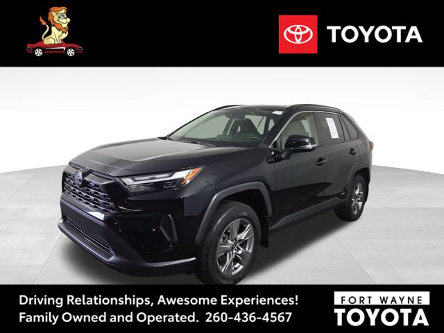 2022 Toyota RAV4 Hybrid XLE photo