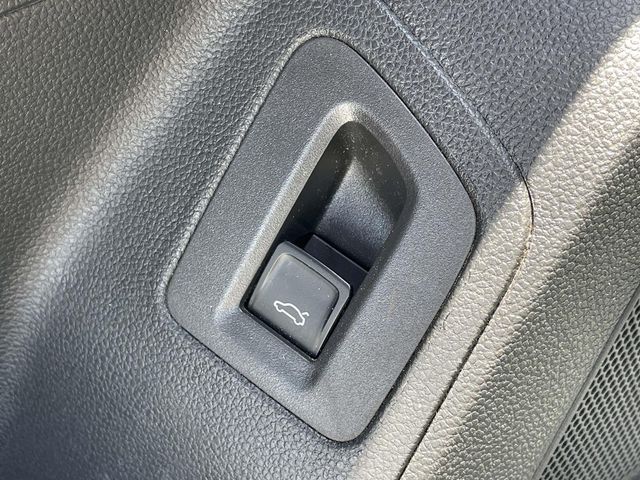 2023 Opal White Pearl Volkswagen Atlas SEL AWD SUV