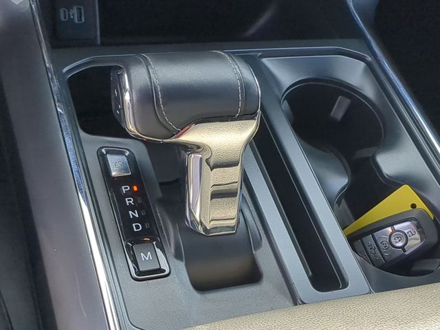 Used 2023 Silver Ford XLT image 27