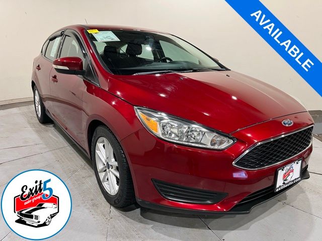Ruby Red Metallic 2016 Ford Focus SE Hatchback Hatchback Front-Wheel Drive Automatic