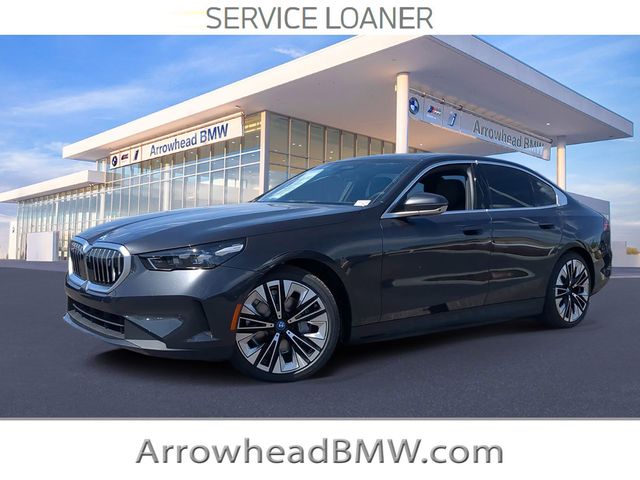 Gray (Dark Graphite Metallic) 2025 BMW i5 eDrive40 FWD Sedan Rear-Wheel Drive Automatic