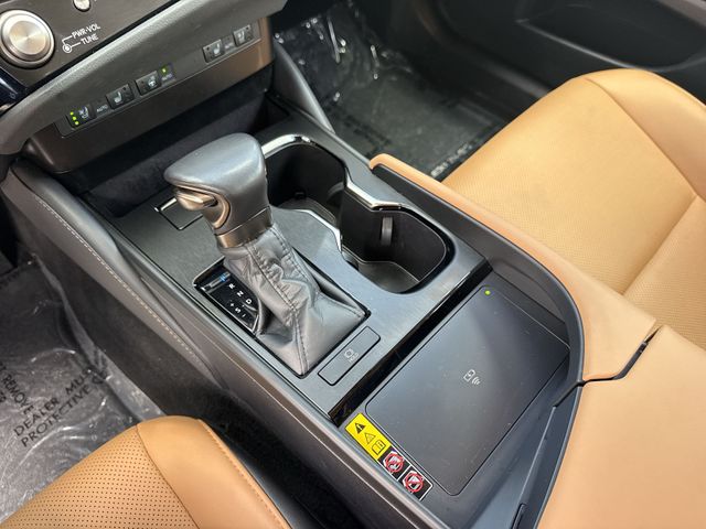 2025 Lexus ES - $43,998