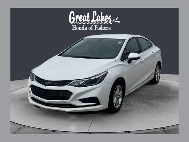 Summit White 2018 Chevrolet Cruze LT Sedan FWD Sedan Front-Wheel Drive 6-Speed Automatic