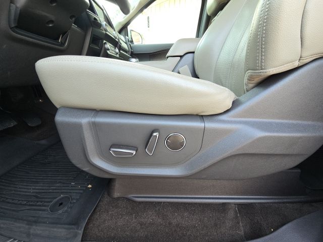 2021 Ford Expedition Limited:L165851A