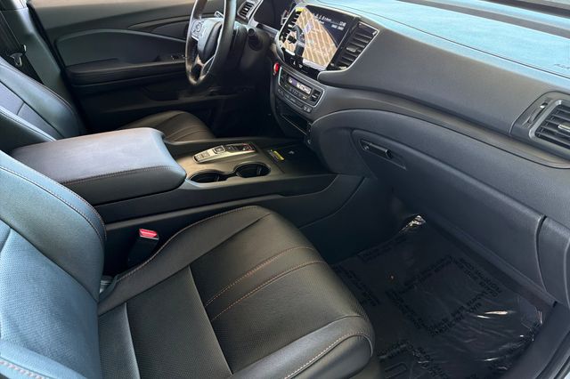 Used 2025 Honda Passport SUV