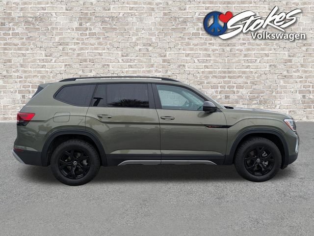 2025 Volkswagen Atlas 2.0T Peak Edition - 2