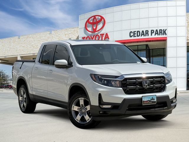 Platinum White 2024 Honda Ridgeline Pickup Truck All-Wheel Drive 9-Speed Automatic