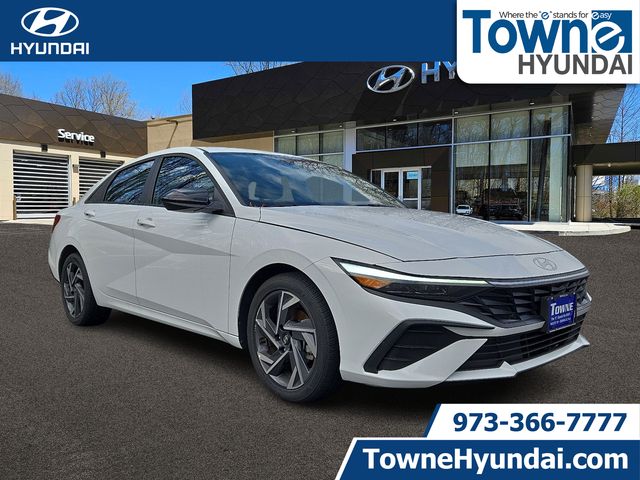 2025 Hyundai Elantra SEL Sport FWD