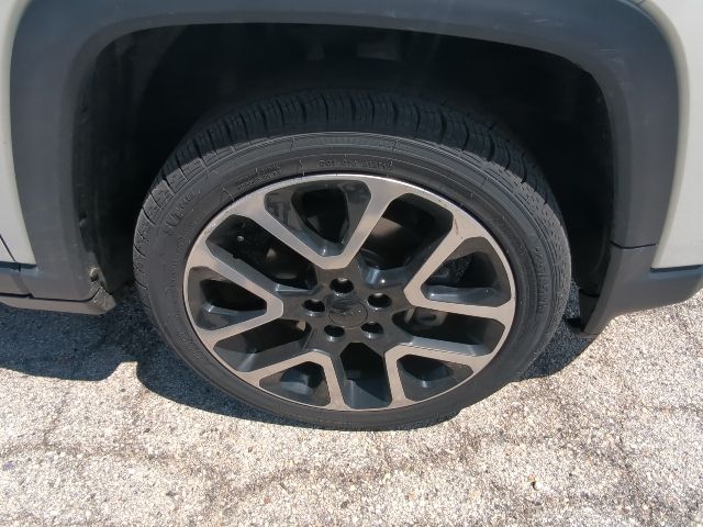 Used 2019 White Jeep Limited image 14