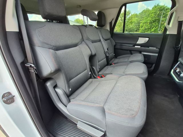 Used 2025 Silver Ford Active image 33