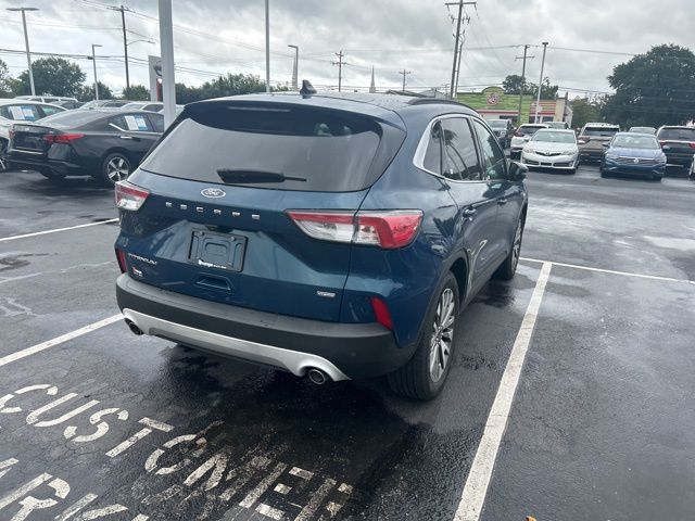 2020 Ford Escape Titanium Hybrid 19