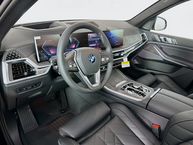 2025 BMW X5 xDrive50e 9