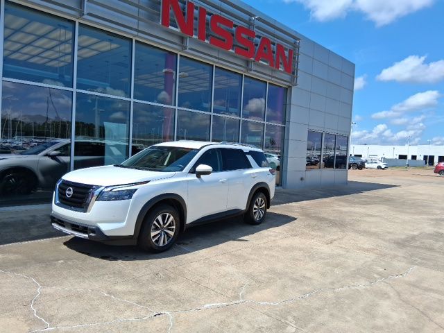 Used 2025 Nissan Pathfinder SUV