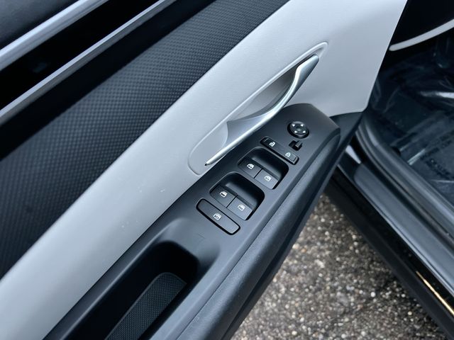 Certified Used 2024 Black Hyundai SEL image 16