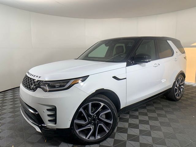 2025 Land Rover Discovery P300 Dynamic SE AWD