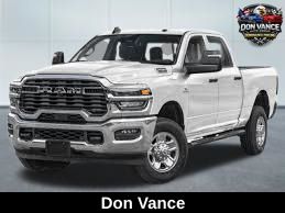 Bright White Clearcoat 2024 RAM 2500 Laramie Crew Cab 4WD Pickup Truck Four-Wheel Drive 6-Speed Automatic