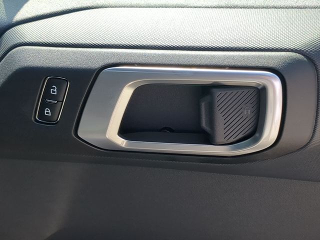 New 2026 Avalanche Gray Ford Base image 39