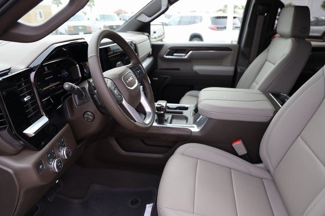 2026 GMC Sierra 1500 SLT - 9