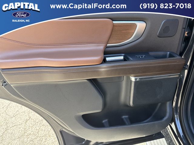 Used 2025 Gray Ford King Ranch image 17