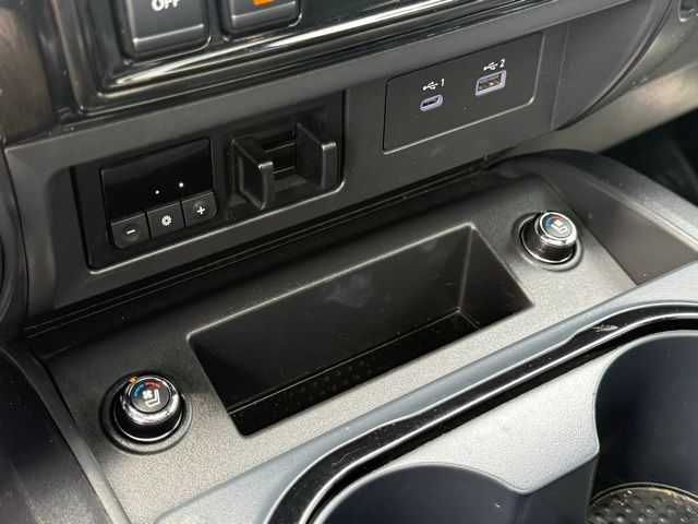 used 2022 Nissan Titan car