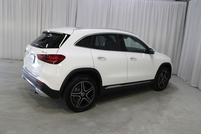 New 2026 White Mercedes-Benz GLA 250 image 30